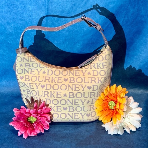 Dooney & Bourke Cream & Lilac Bucket Bag - Picture 15 of 16